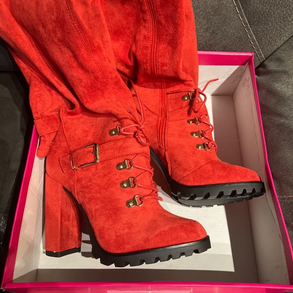 Thigh High Heeled Woman’s Red Suede Boots Size7 - Picture 12 of 12